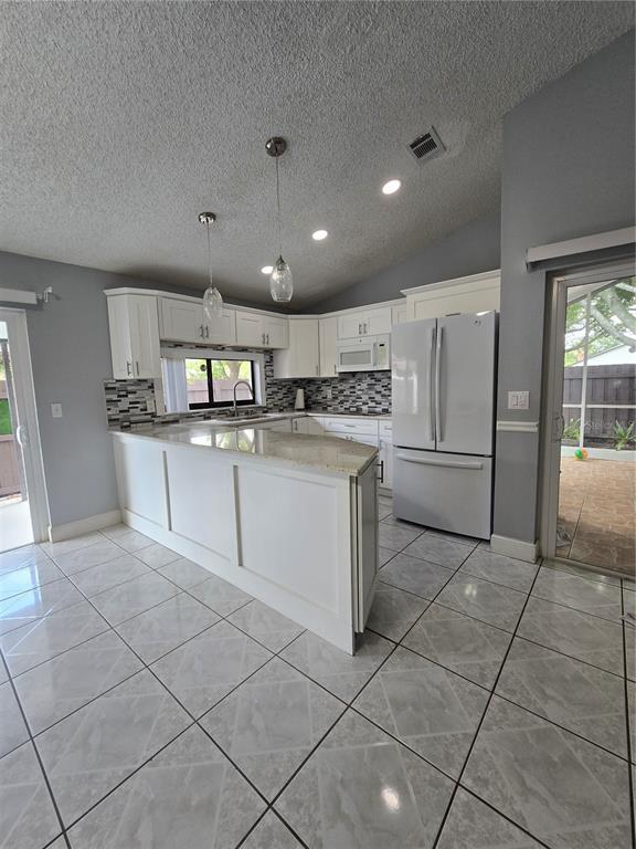 Building Photo - 5401 Hopedale Dr