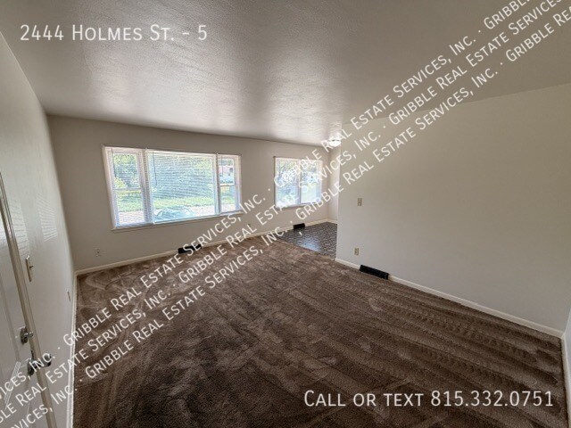 Foto del edificio - 2444 Holmes St