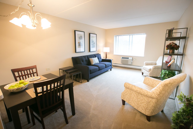 Sala de estar - Westwood Place Senior Living - 55 and up