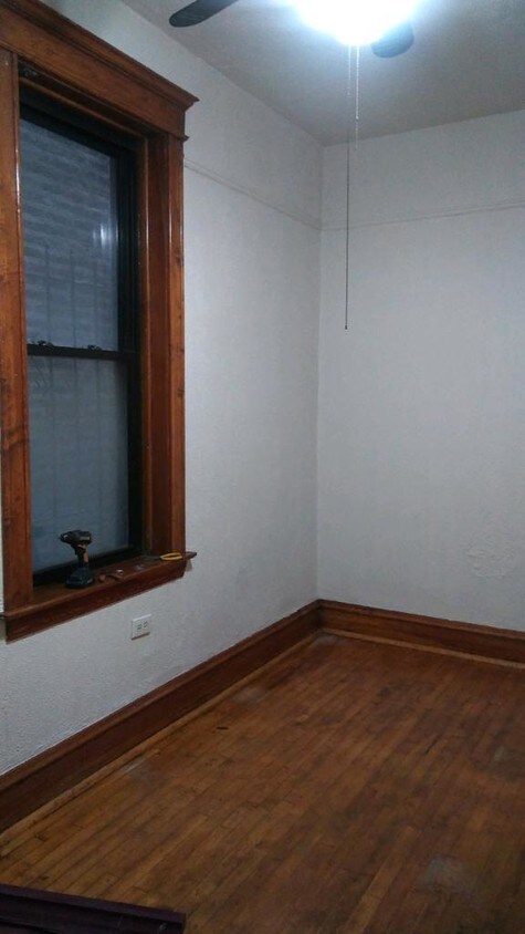 Primary Photo - 2136 W Cermak Rd