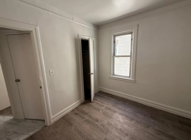 Foto del edificio - 867 E 231st St