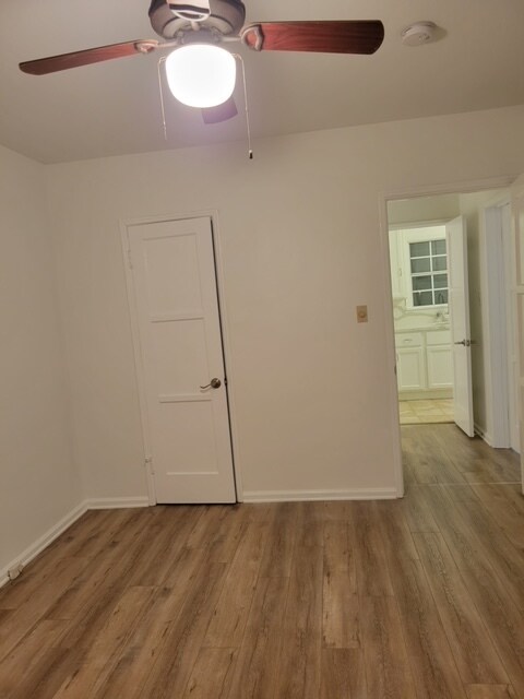 Building Photo - 8230 Crenshaw Blvd