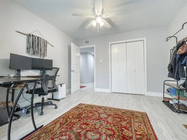 Building Photo - 12633 Memorial Dr