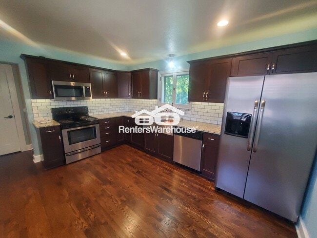 Building Photo - 3439 S 45th St