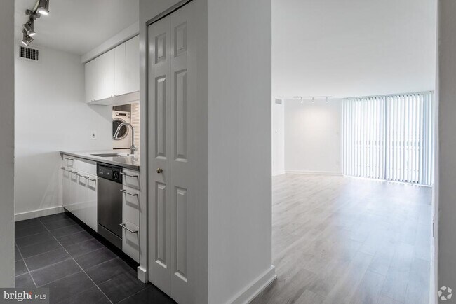 Foto del edificio - 601 24th St NW