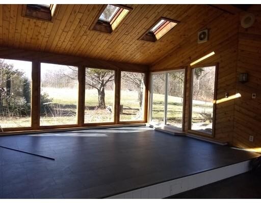 Foto del edificio - 1119 Dunhamtown Brimfield Rd