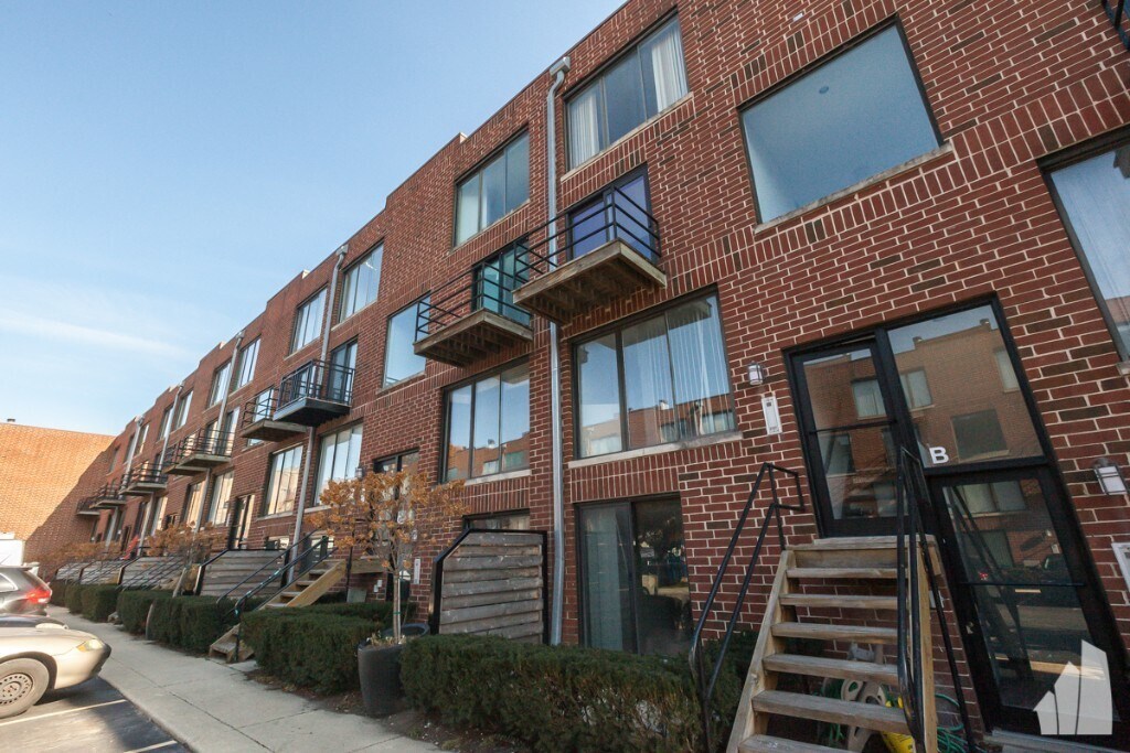 944 W Grace St, Chicago, IL 60613 Apartments in Chicago, IL