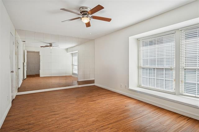 Foto del edificio - 5981 Arapaho Rd