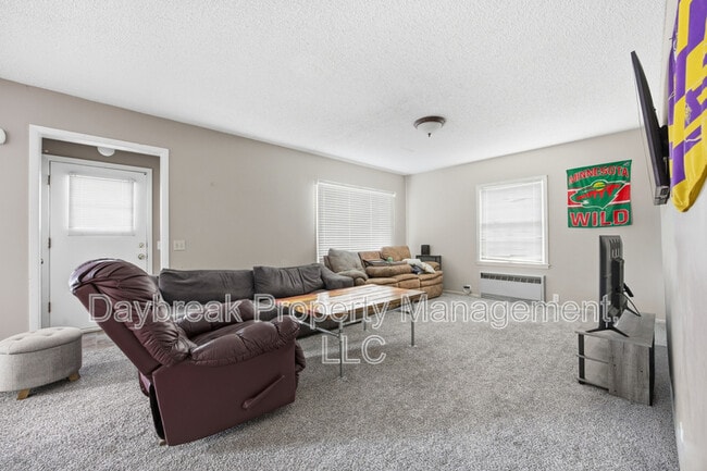 Foto del edificio - 1221 5th St S