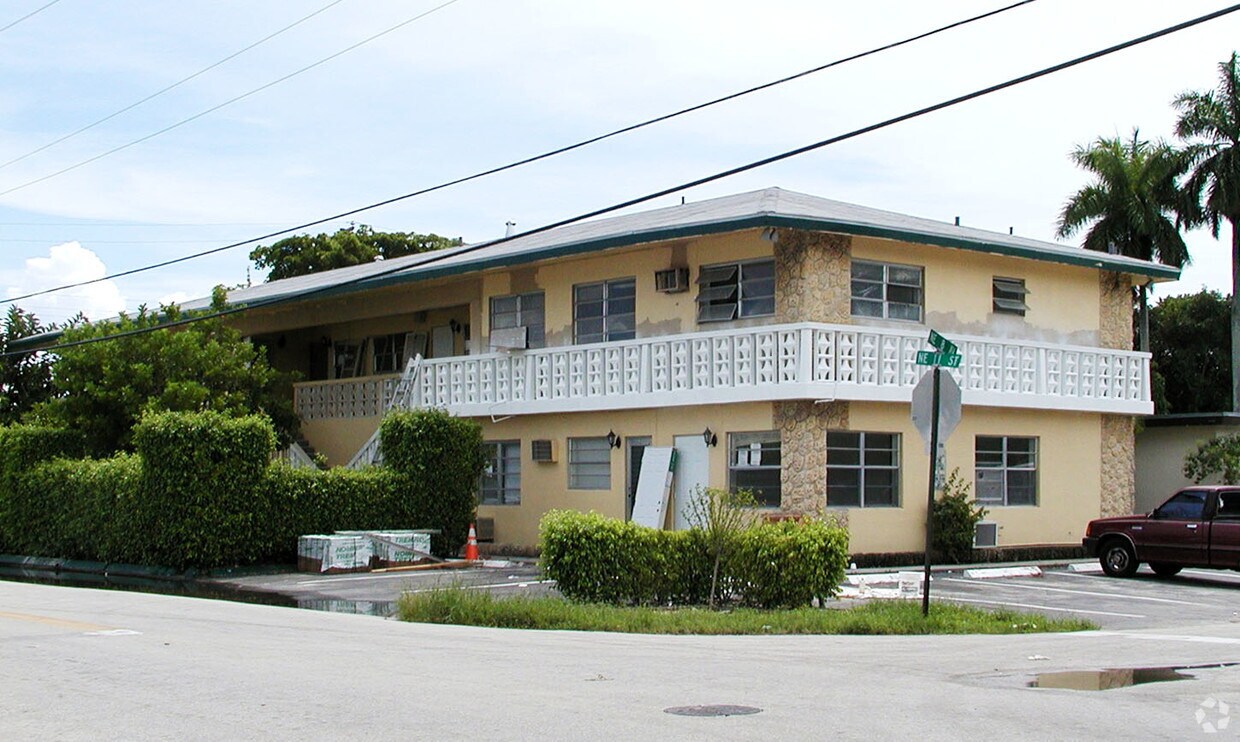 Building View - Pineapple Grove Luxury Apartments