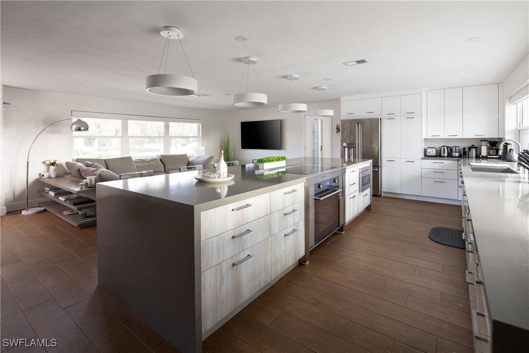 Foto del edificio - 409 Cypress Way E