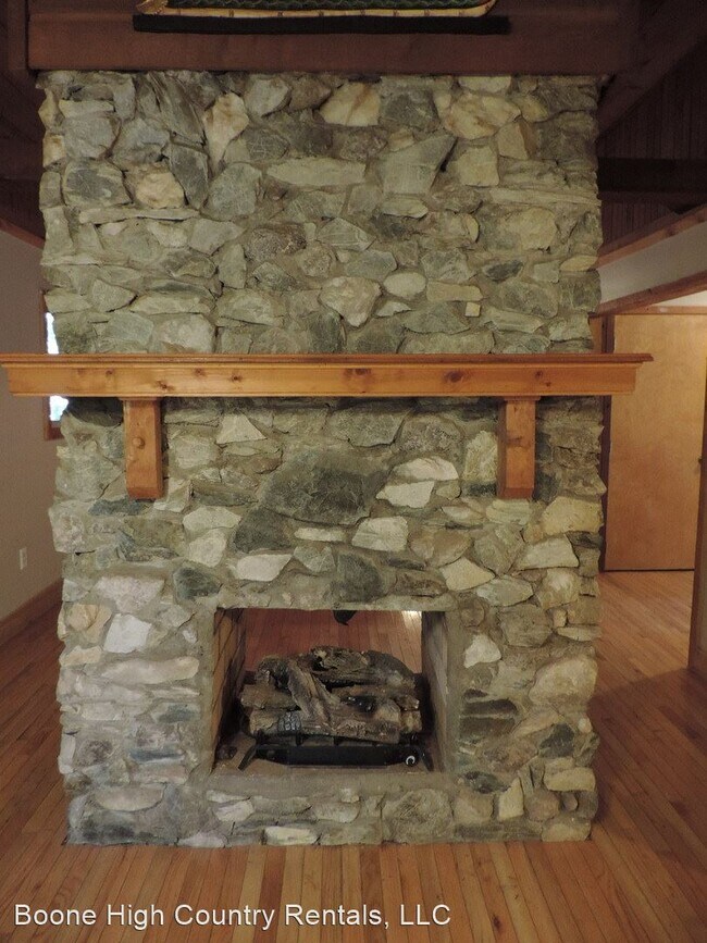 Foto del edificio - 3 br, 2 bath House - 4213 Hwy 105 South