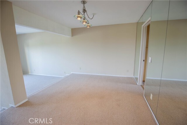 Foto del edificio - 48 Hilltop Cir