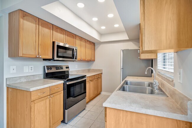 Foto del edificio - 3225 Oak Lawn Pl
