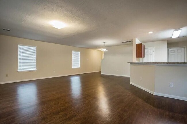 Foto del edificio - 12626 Mountain Daisy Rd