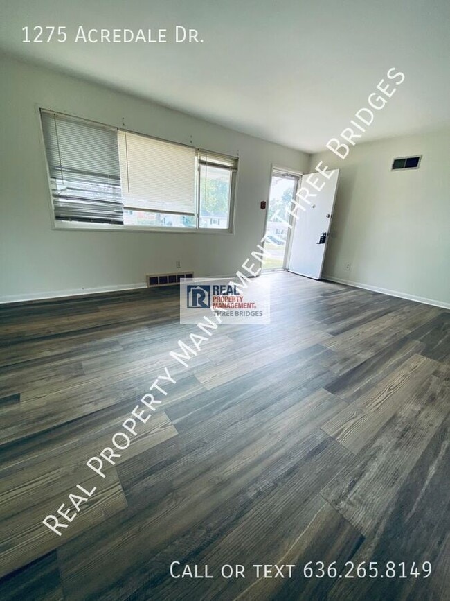 Foto del edificio - 1275 Acredale Dr