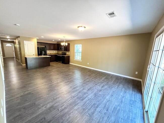 Foto del edificio - 120 Dogwood Ln