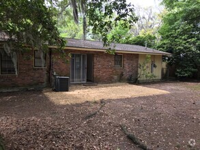 Building Photo - 520 Mimosa Pl