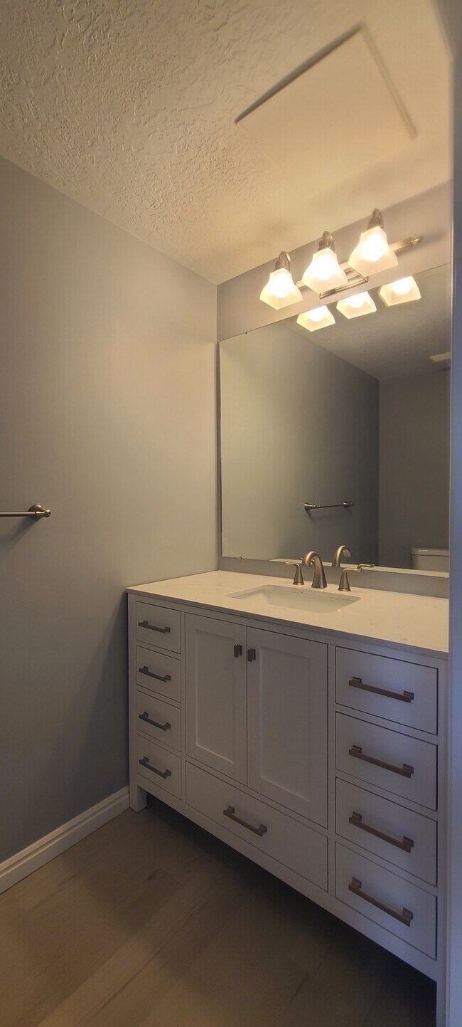 Baño del primer piso - 5 S 500 W