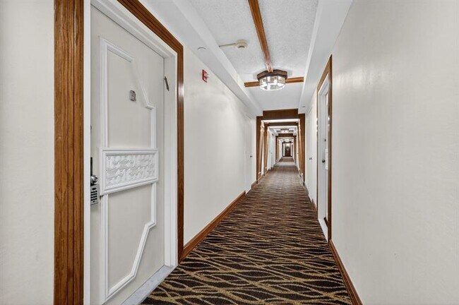 Foto del edificio - 18151 NE 31st Ct