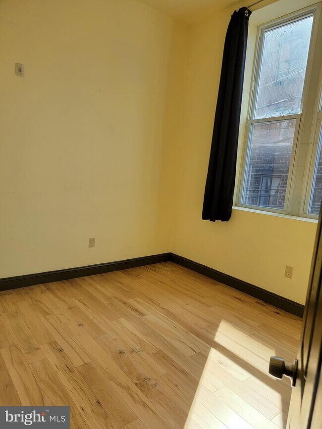 Foto del edificio - 439 N 13th St