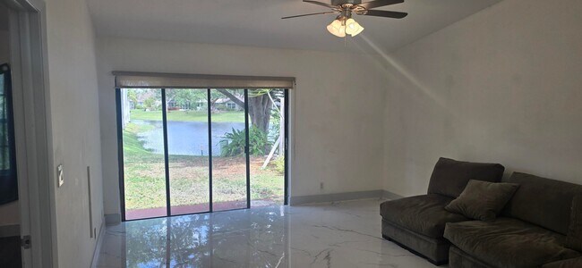 Foto del edificio - 5161 NW 11th Ln