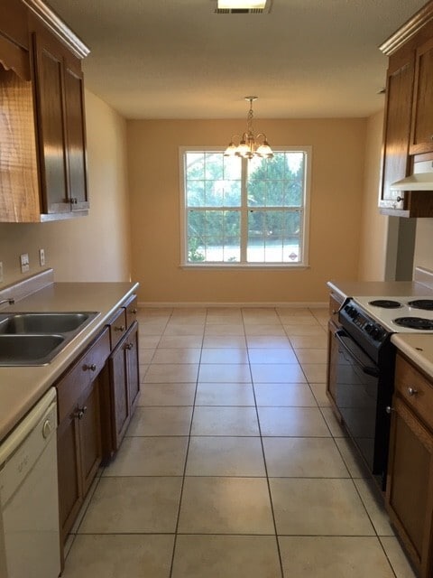 Building Photo - 3BD/2B Home in the heart of  Valdosta