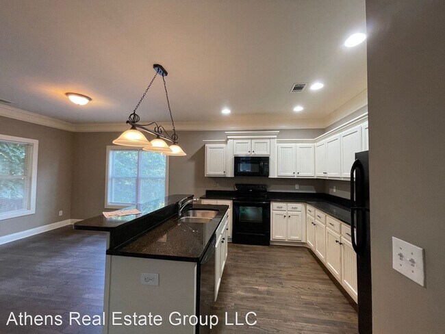 Foto del edificio - 4 br, 3.5 bath House - 1458 East Broad Street