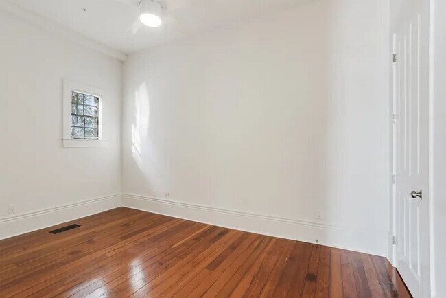 Foto del edificio - 2215 Second St
