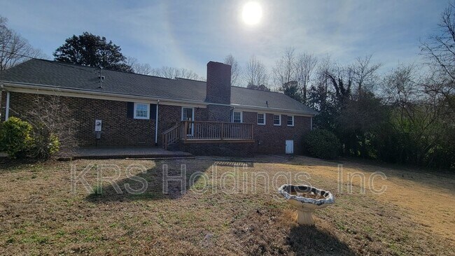 Foto del edificio - 3100 Manor Ridge Dr