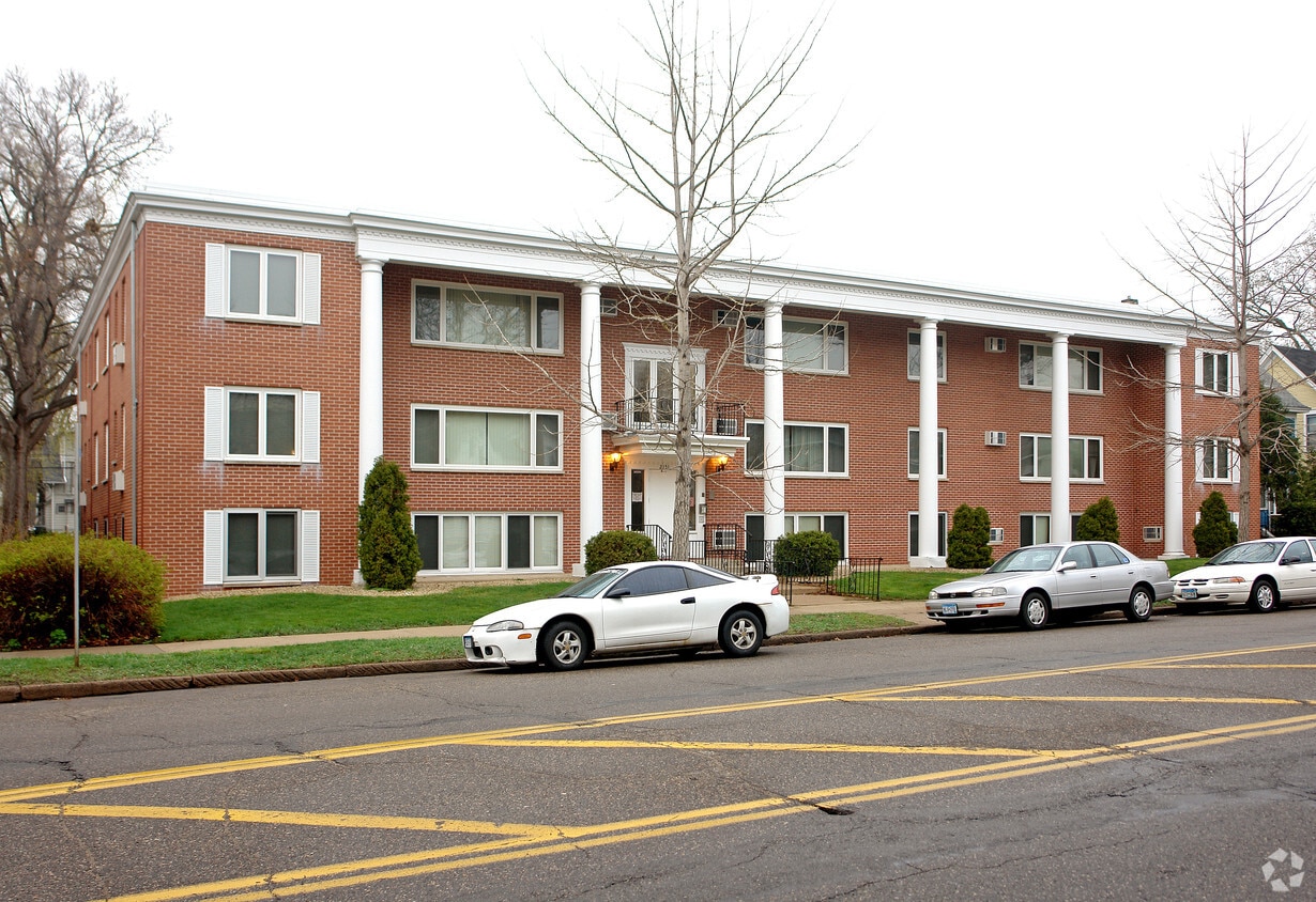 2151 Grand Ave, Saint Paul, MN 55105 Apartments in Saint Paul, MN