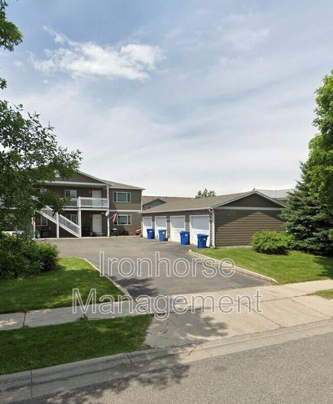 Foto del edificio - 9 Michael Grove Ave