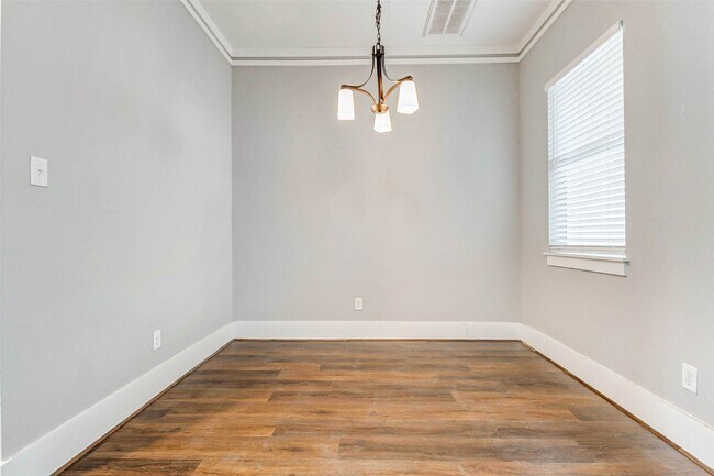 Foto del edificio - 9202 Clayberry St