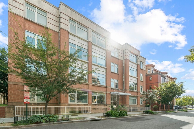 Building Photo - 1348 Euclid St NW
