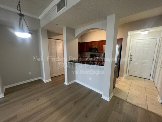 Foto del edificio - 10435 Mid Town Pkwy