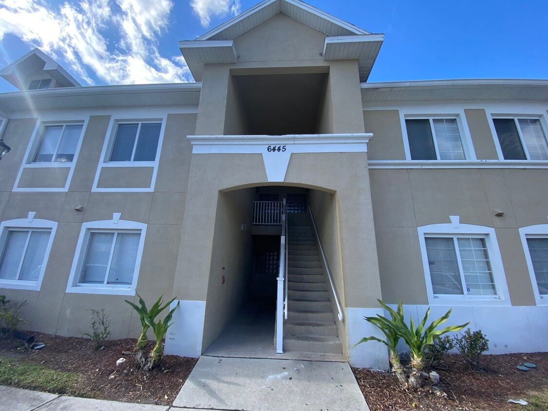 6445 Cypressdale Dr Unit 101, Riverview, FL 33578 Condo for Rent in