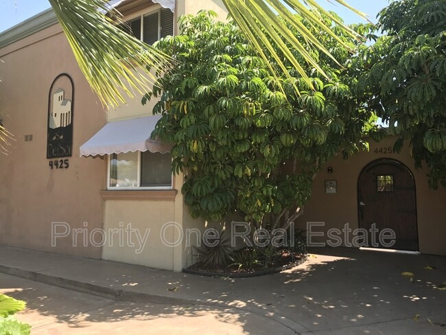 Foto del edificio - 4425 50th St