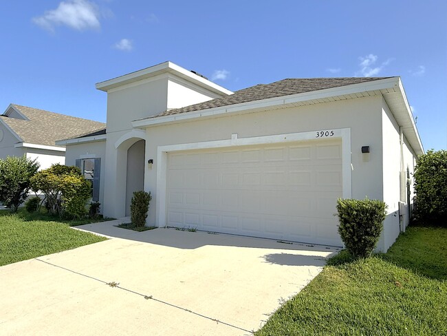Building Photo - 3905 Trujilo Ln