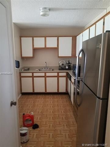 Building Photo - 14830 Naranja Lakes Blvd