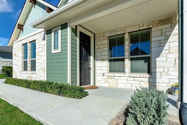 Building Photo - 131 Ace Ln