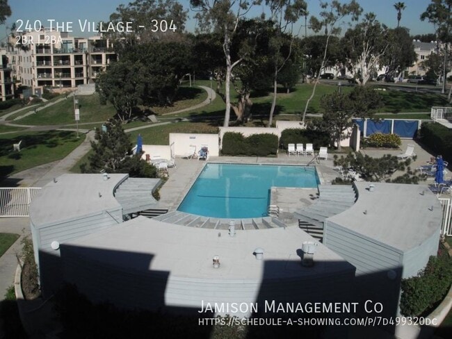 Building Photo - 240 The Vlg