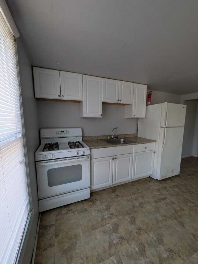 Foto del edificio - 447 Hays Ave