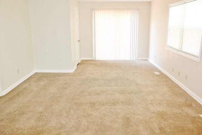 Building Photo - 9536 Meadowlark Dr