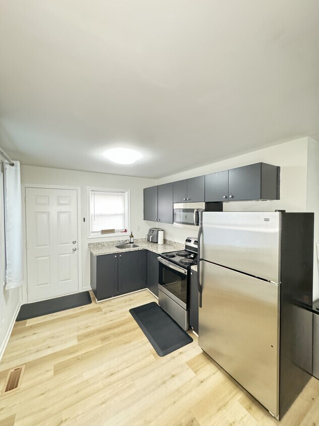 Foto principal - 2620 Dundeen St