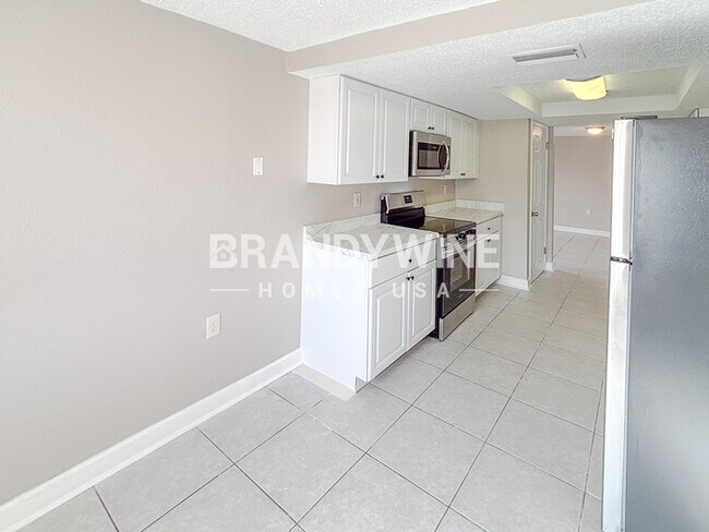 Foto del edificio - 6135 Seabreeze Dr