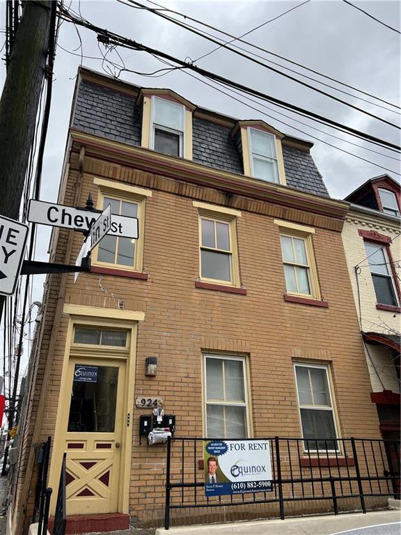 924 W Chew St Unit 2, Allentown, PA 18102 Apartment for Rent in