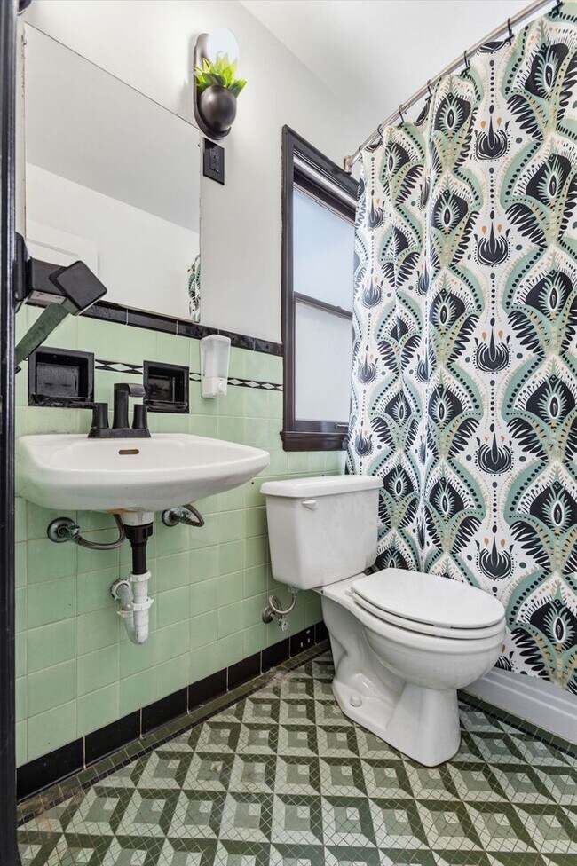 Foto del edificio - 4901 Farnam St