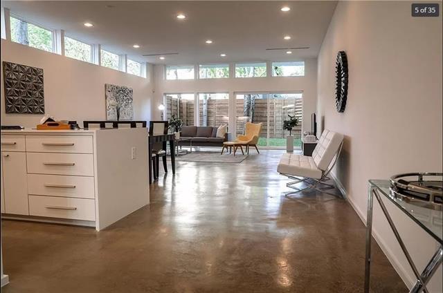 Foto del edificio - 2308 N Prairie Ave