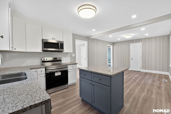 Foto del edificio - 4056 Whitehall Dr