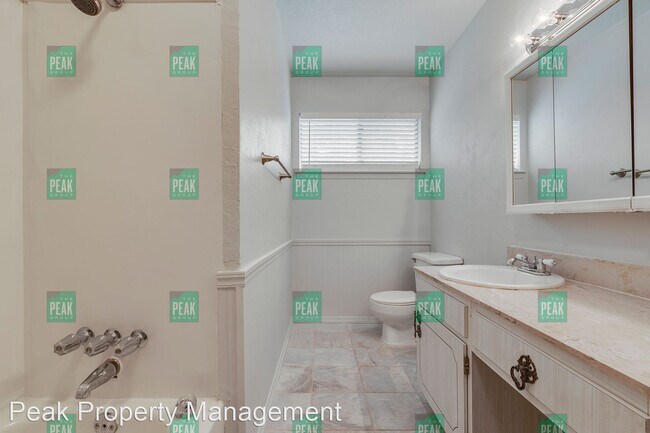 Building Photo - 3 br, 1.5 bath House - 304 Asbury Cir